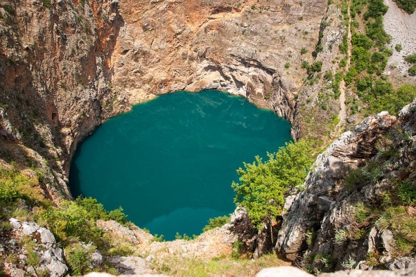 Imotski Tura (Crveno i Modro Jezero)